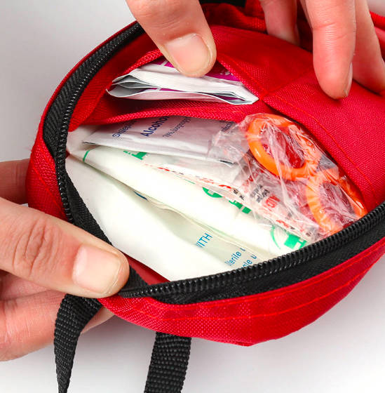 New Style Portable Waterproof Emergency Medical First Aid Kit for Car Traveling 3